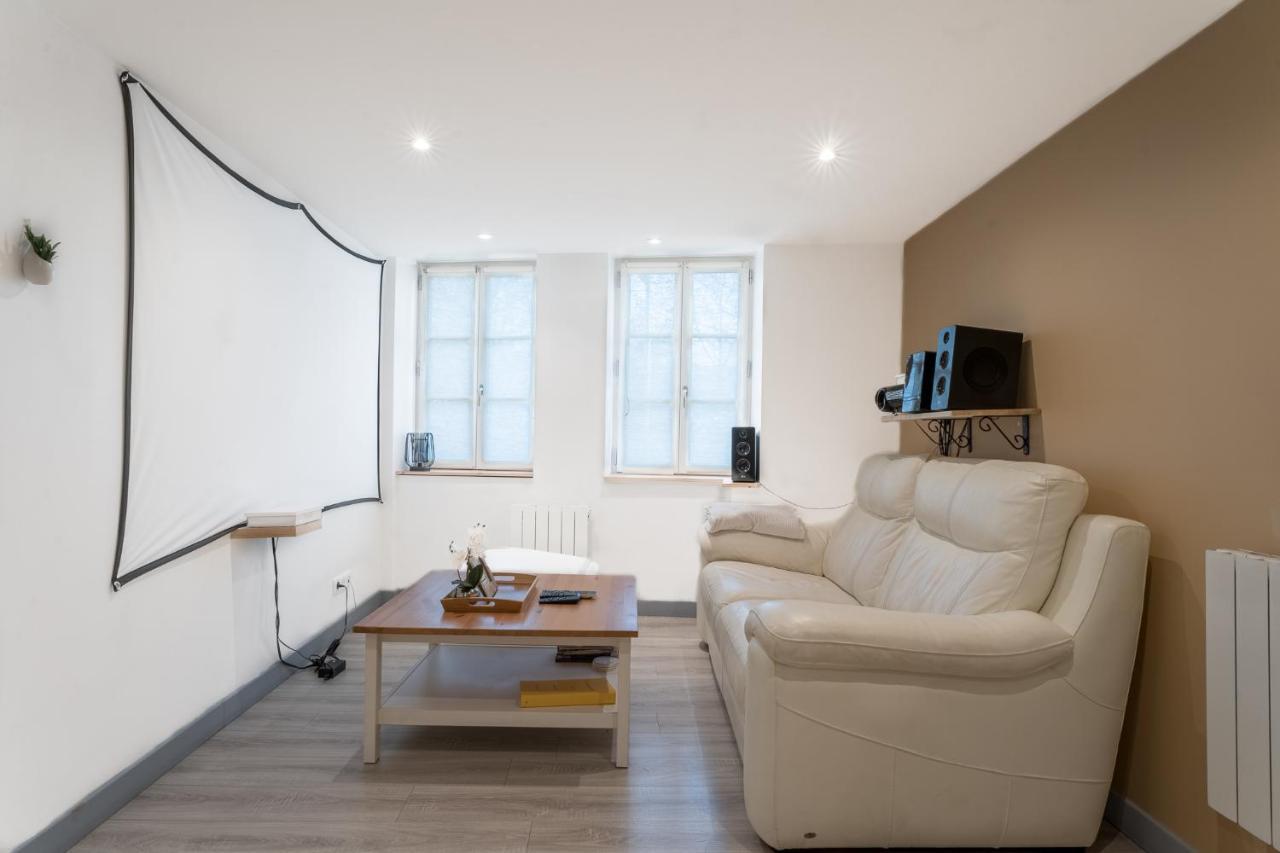 Appartement Spa Privatif Et Cinema Centre Ville Metz Eksteriør billede