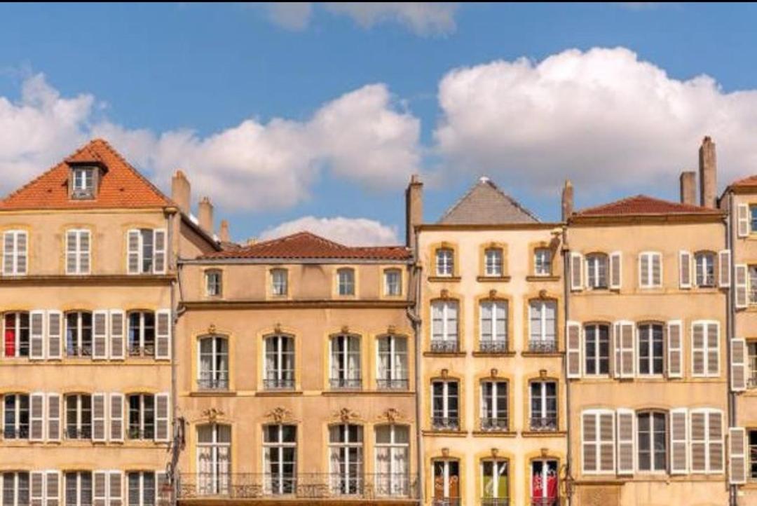 Appartement Spa Privatif Et Cinema Centre Ville Metz Eksteriør billede