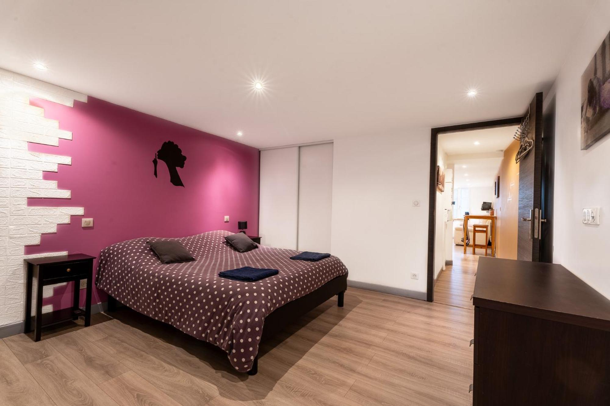 Appartement Spa Privatif Et Cinema Centre Ville Metz Eksteriør billede